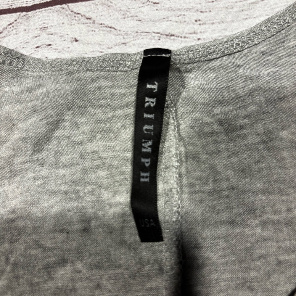Triumph Gray Tank Top Sz Large - Picture 3 of 4